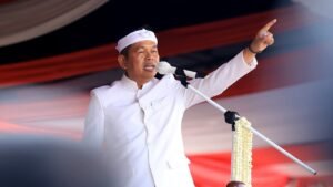 Gubernur Jawa Barat Dedi Mulyadi atau yang akrab di sapa KDM (Kang Dedi Mulyadi) 